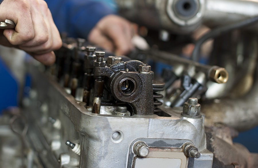 De auto motorrevisie specialist RH motoren revisie